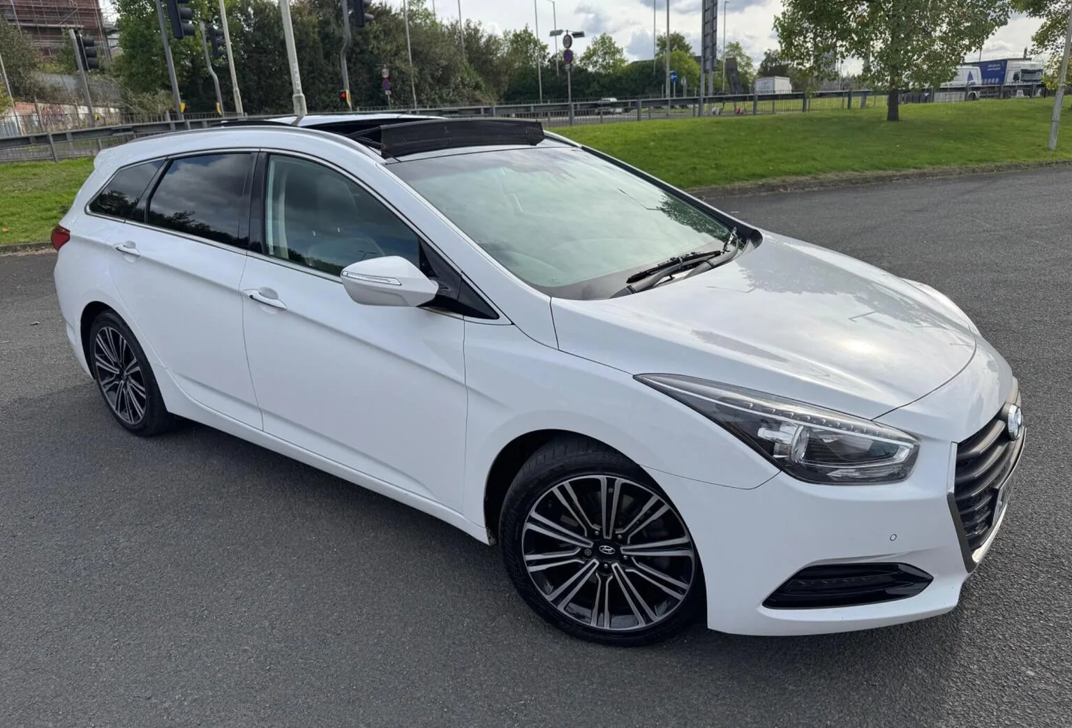 2016 Hyundai I40 1.7 CRDi Blue Drive Premium Tourer Euro 6 (s/s) 5dr