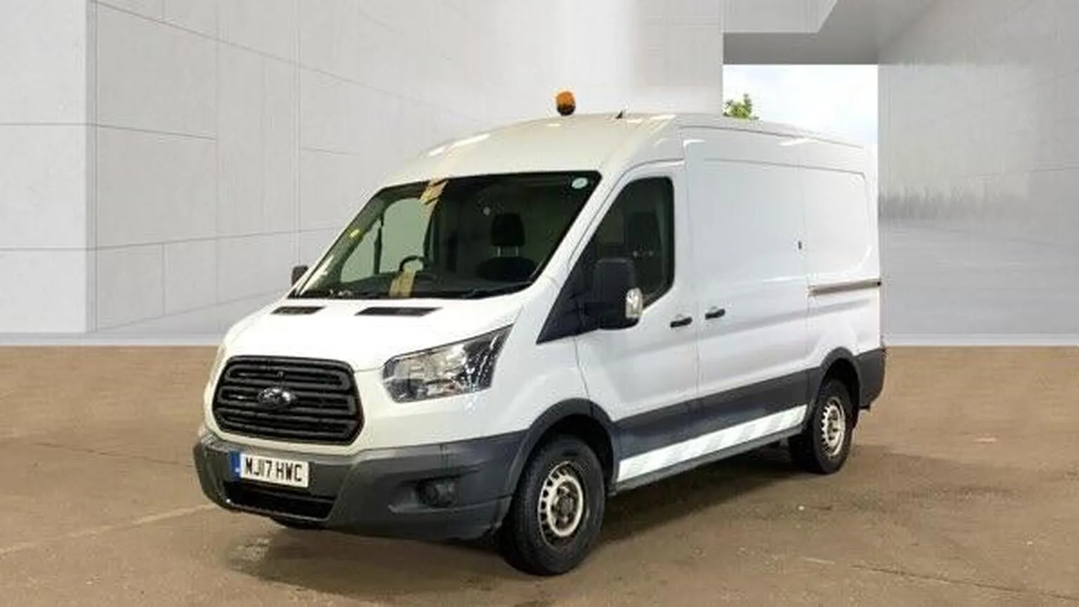 2017 Ford Transit 2.0 350 EcoBlue RWD L2 H2 Euro 6 5dr