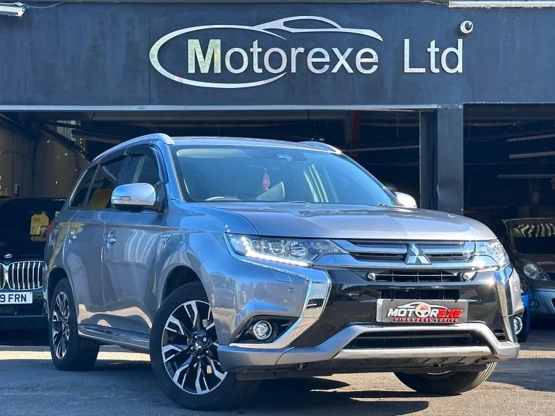 2017 Mitsubishi Outlander 2.0h 12kWh 4hs CVT 4WD Euro 6 (s/s) 5dr