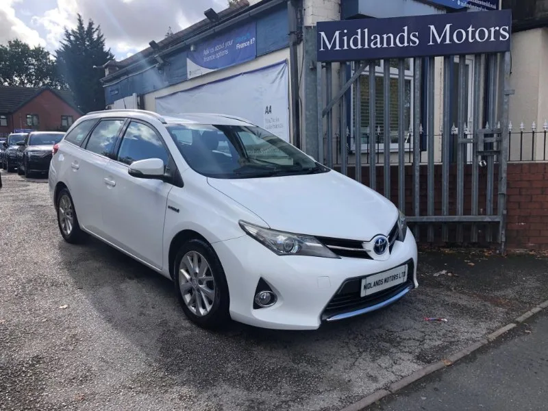 2014 Toyota Auris 1.8 VVT-h Icon Touring Sports CVT Euro 5 (s/s) 5dr