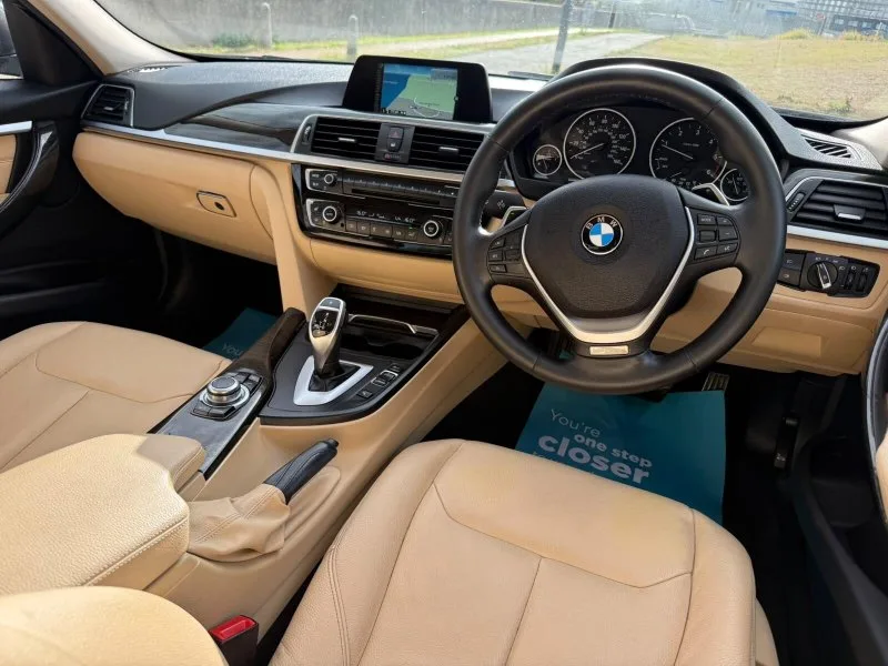 2017 BMW 3 Series 2.0 320d Luxury Auto Euro 6 (s/s) 4dr