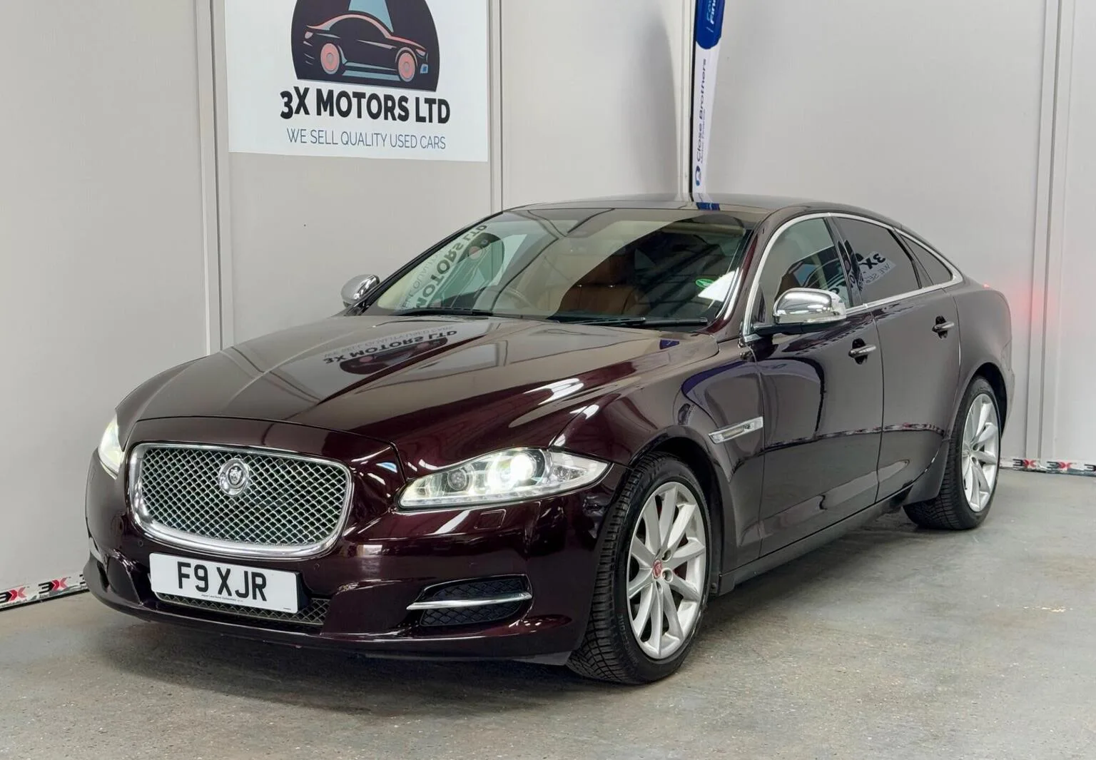 2010 Jaguar Xj 5.0 V8 Premium Luxury Auto Euro 5 4dr (LWB)