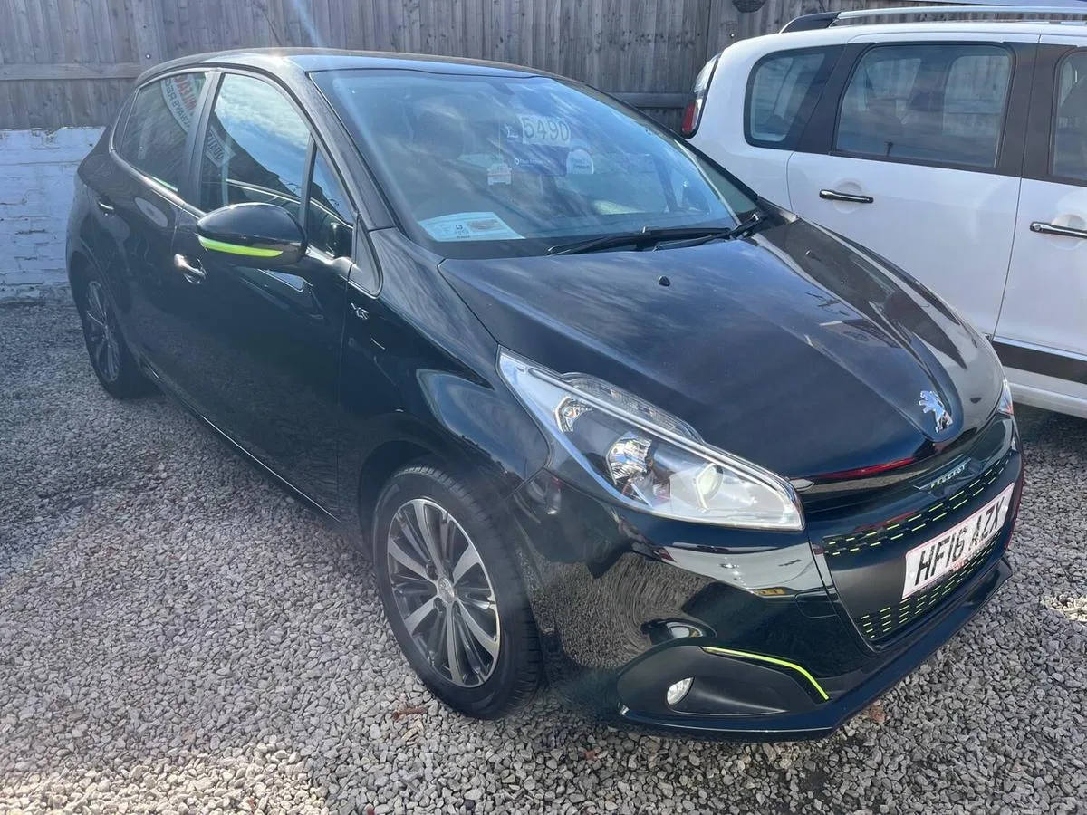 2016 Peugeot 208 1.2 PureTech XS-Lime 5dr