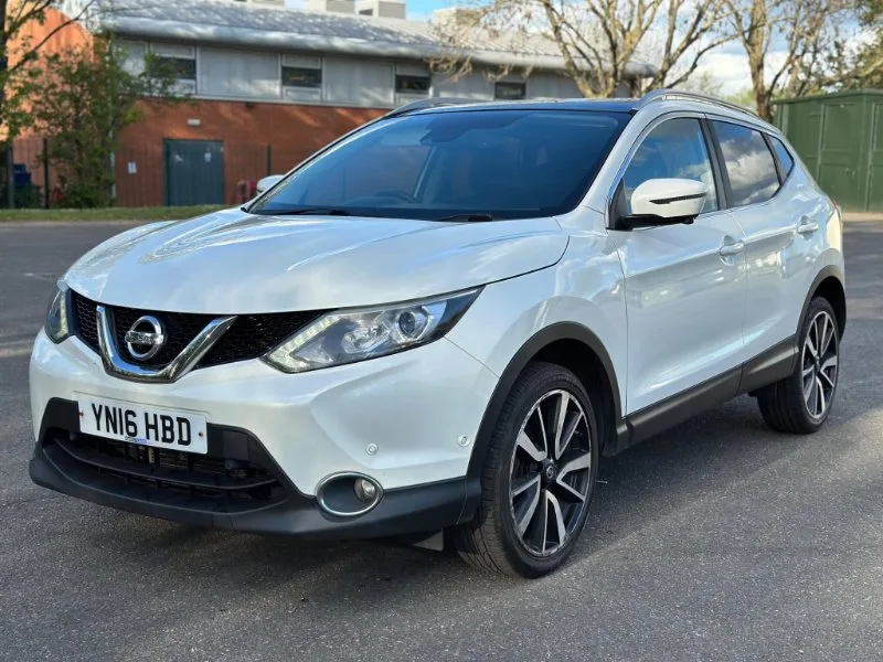 2016 Nissan Qashqai 1.2 DIG-T Tekna XTRON 2WD Euro 6 (s/s) 5dr