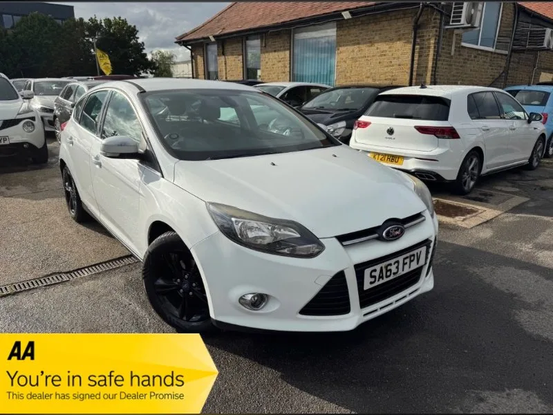 2013 Ford Focus 1.6 Zetec Hatchback 5dr Petrol Manual Euro 5 (105 ps)