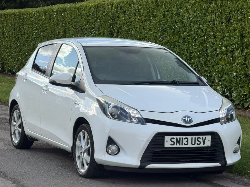 2013 Toyota Yaris 1.5 VVT-h T Spirit CVT Euro 5 5dr