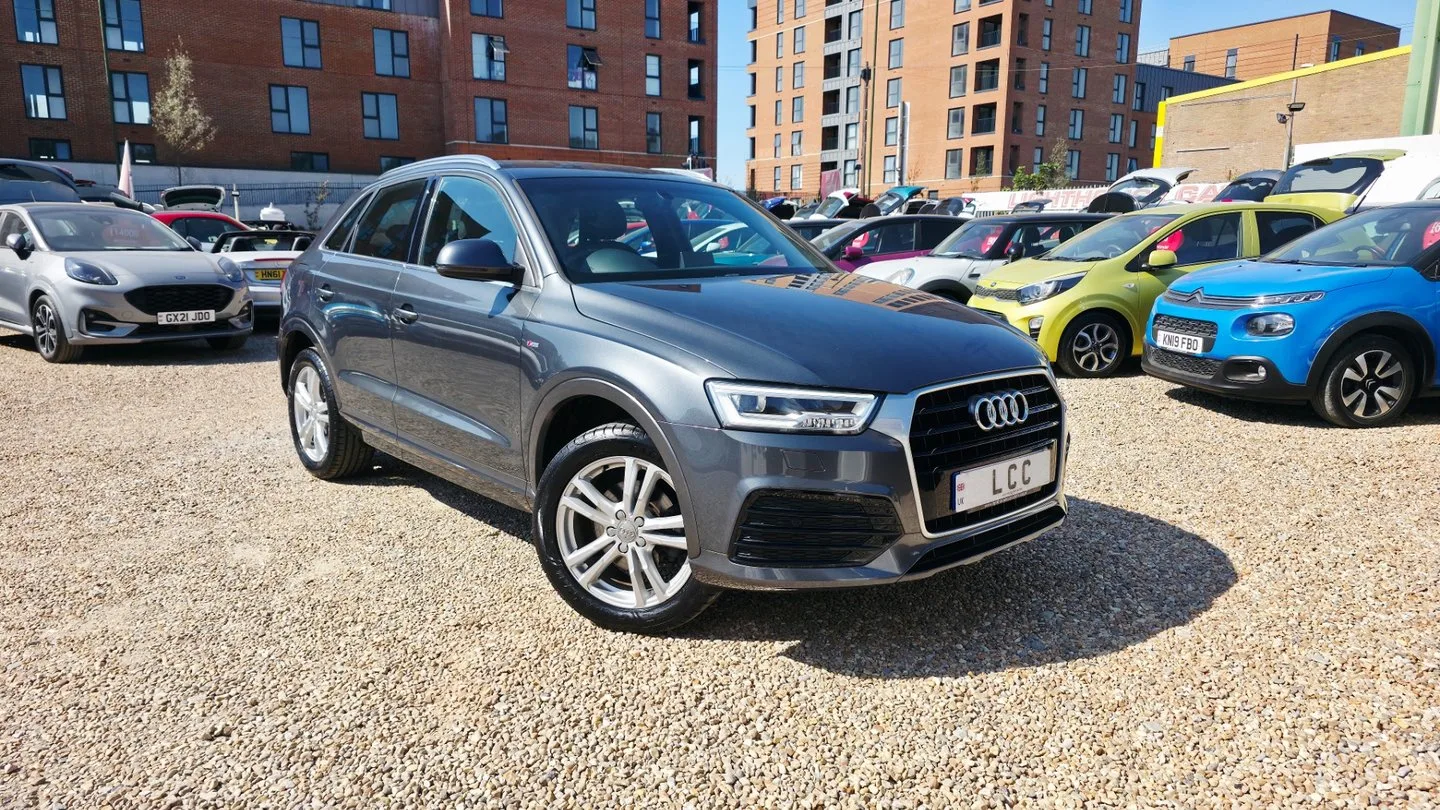 2017 Audi Q3 TFSI S LINE NAVIGATION.. 6 SERVICES.. 1 PREVIOUS KEEPER.. STUNNING EXAMPLE